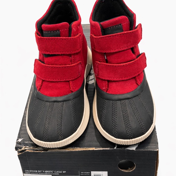 Sorel Out N About Classic WP Kids Size 13 Red Waterproof Boots NC4578-639 w/ Box - Picture 2 of 9